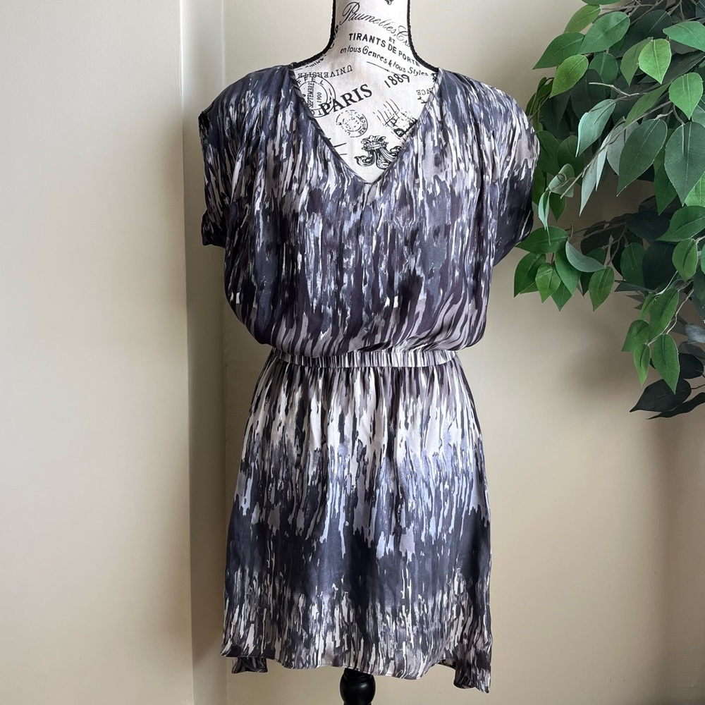 Express Tie Dye High Low V-Neck Elastic Waist Dress Gray Sz XS